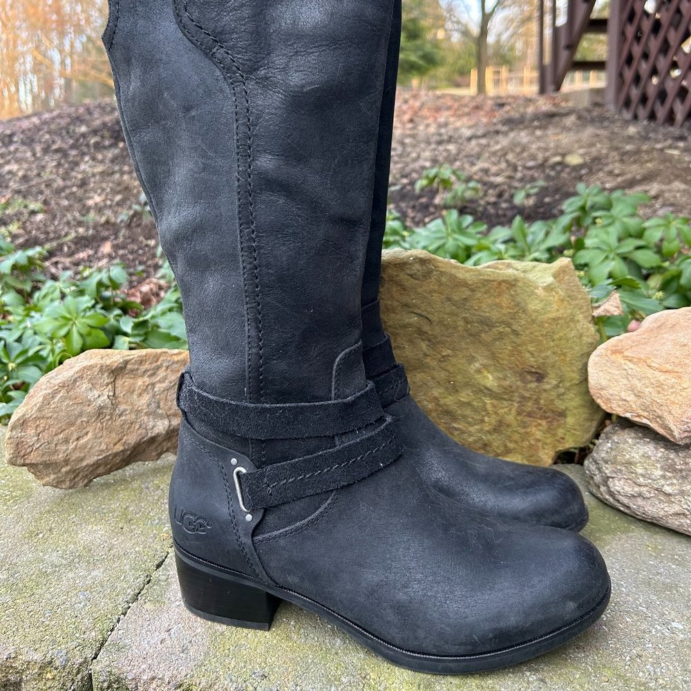 UGG DARCY women's Boots 9